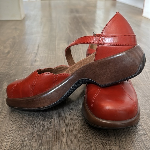 Dansko Red Leather Mules - Picture 8 of 8